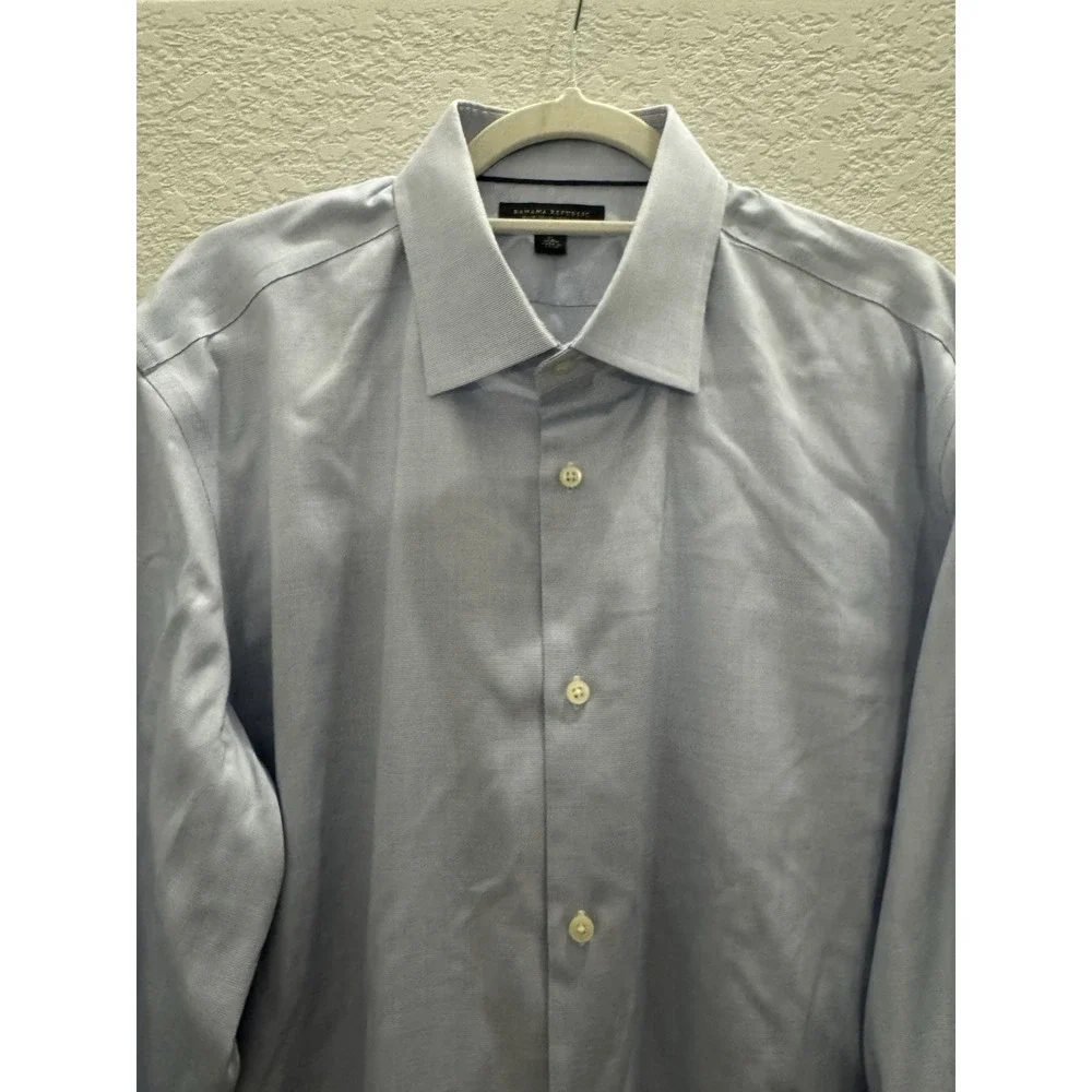 Banana Republic Mens XL(17-17.5) Blue Button Up Dress Shirt Non Iron Slim Fit
